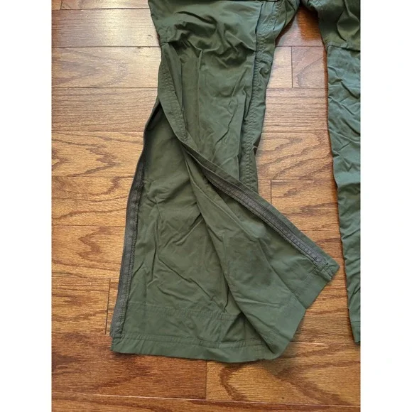REI Forest Green Convertible Hiking Pants Size 8 - Picture 4 of 14